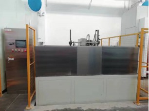 儲(chǔ)氣筒焊接成型后整體清洗